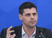 Bolsa Família poderá atender mais pessoas, diz secretário do Tesouro