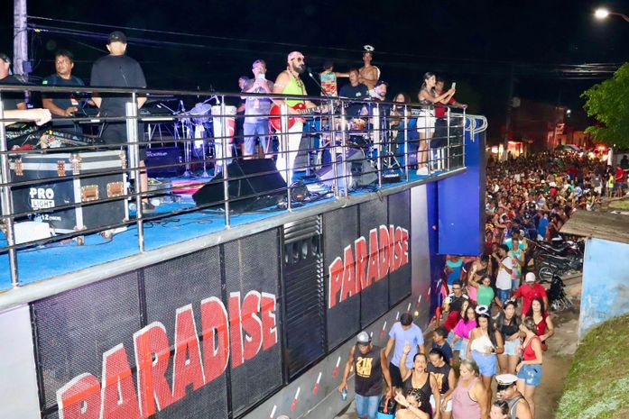 Mundaú Folia: Prefeitura encerra programação com grande arrastão e shows das bandas Nairê e Seeway