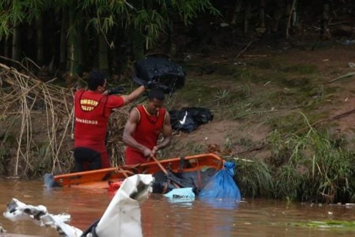 Capitólio: bombeiros encontram outra vítima e número de mortos sobe para 8