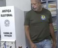 Arthur Lira vota em Pilar durante o segundo turno das eleições