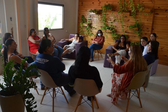 Valorização das mulheres e apoio à maternidade marcam atuação da Agreste Saneamento no interior de Alagoas