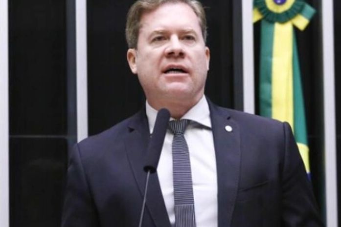 Marx Beltrão denuncia medida do governo Lula que pode reduzir o seguro-defeso e prejudicar cerca de 35 mil pescadores de AL