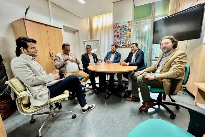 Prefeito carimba apoio do Minc para ações culturais no FIPI