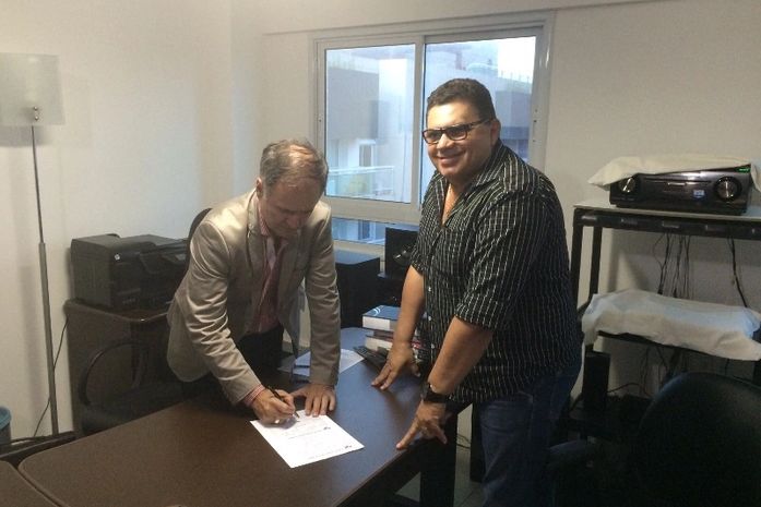 Radialista Alves Correia deixa o PTB e ingressa no PTdo B