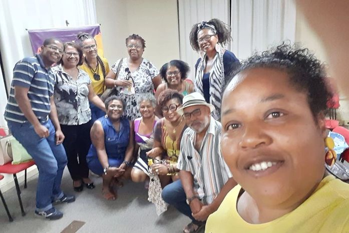 Ubuntu é essência africana. Somos o que somos porque agregamos experiências d@s que vieram antes.