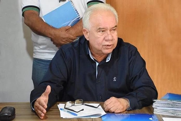 Vacinação: médico e vice-presidente da AMA quer incluir servidores da Educação no grupo prioritário
