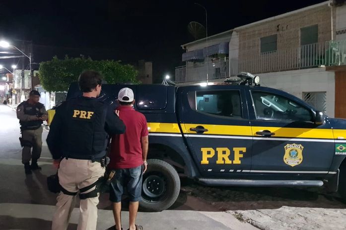 Homem foi preso por uso de documento falso