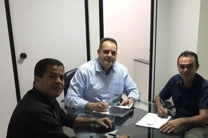 Prefeitura de Anadia assina convênio para emissão de Carteira de Trabalho