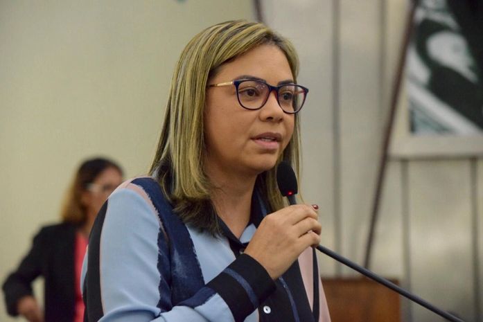 Deputada Flávia Cavalcante