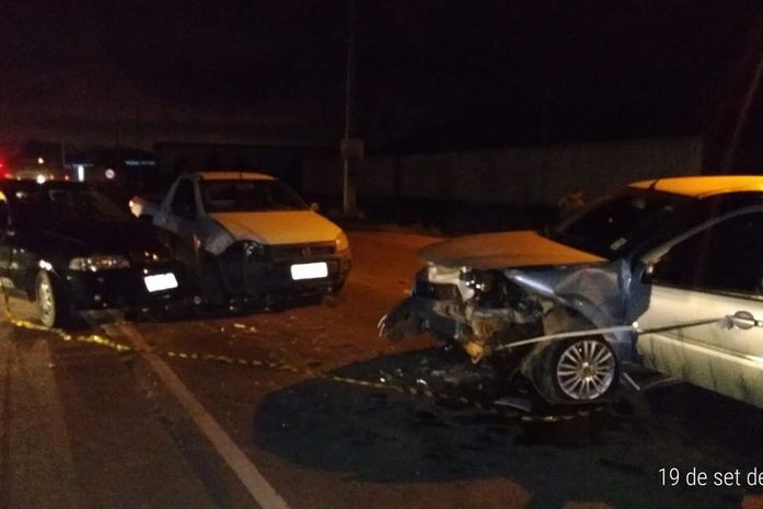 Colisão entre três carros deixa um condutor ferido na AL-110