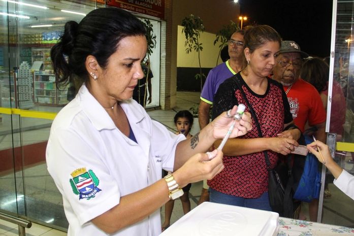 H1N1: vacinação é suspensa no posto volante da Gruta