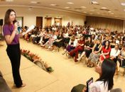 Evento reúne centenas de pessoas para discutir e ‘convocar’ mais mulheres na política