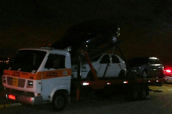 10 veículos foram removidos para o pátio do Detran