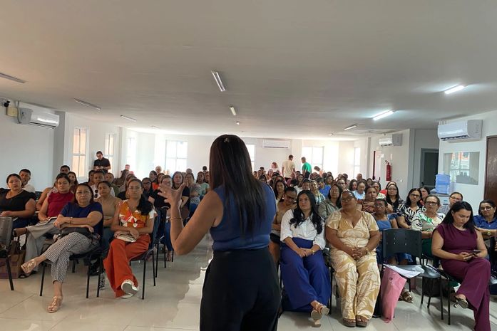 Educação de Traipu realiza reunião para apresentação de avaliação diagnóstica