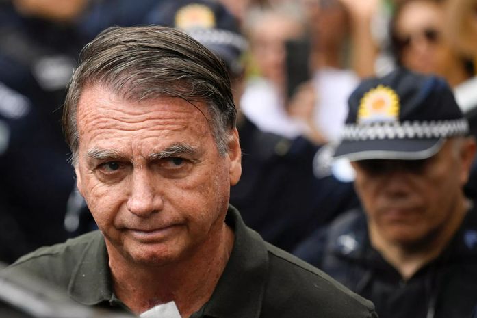 Junta médica é esperança de Bolsonaro para prisão domiciliar