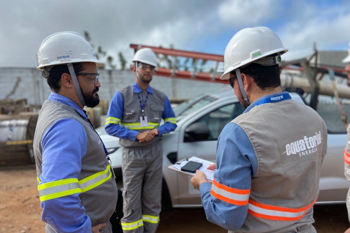Responsável por fraudar medidores de energia em condomínio no bairro de Mangabeiras é levado até a delegacia