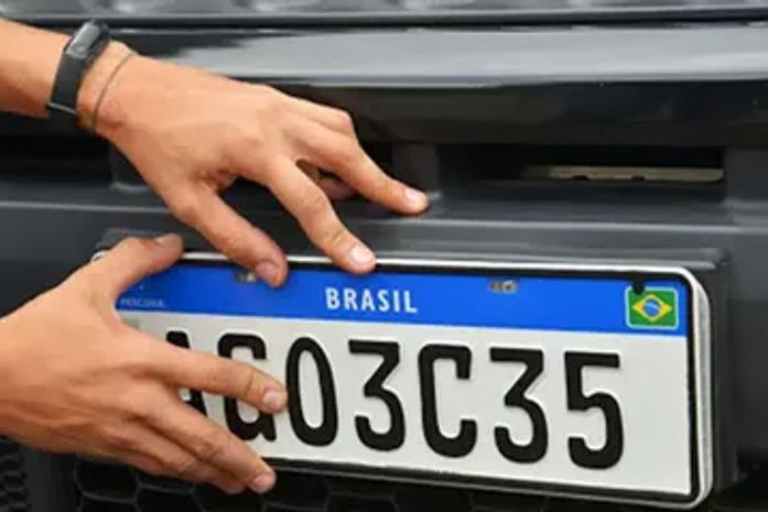 Servidora do Detran/AL é exonerada após suspeita de participação em esquema de registro fraudulento de veículos