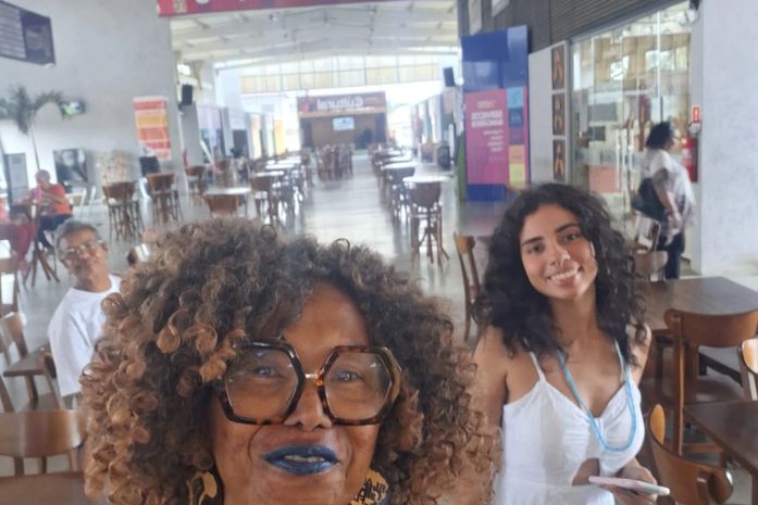 A gestão da secretária Jó Pereira agrega e reverbera o debate sobre a interseccionalidade das políticas públicas, né, Clara?