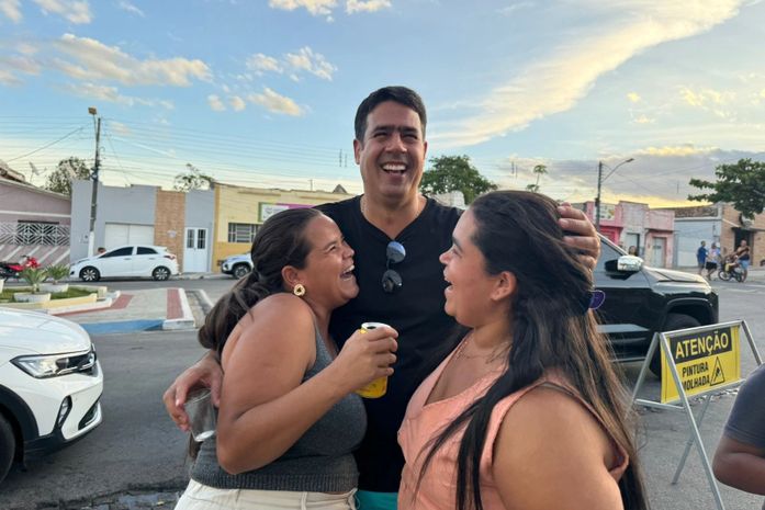 Vice-prefeito de Monteirópolis curte carnaval ao lado do povo