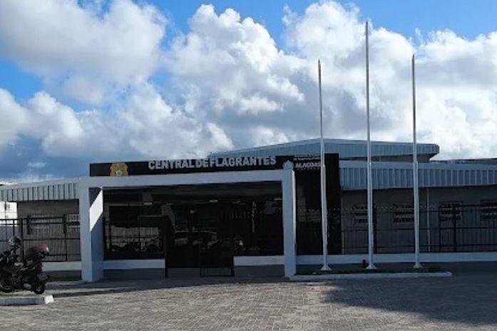 Adolescente relata estupro coletivo em condomínio da parte alta de Maceió e dois são presos