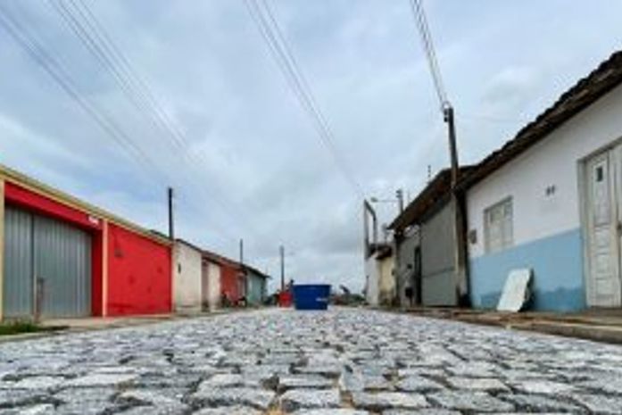 Prefeitura de Arapiraca já pavimentou 10 km de vias e recuperou mais de 15 km de ruas e avenidas