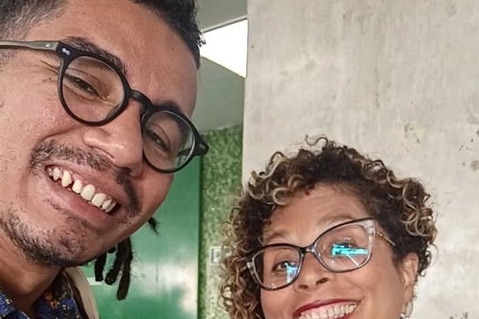 'O psicólogo alagoano, Raul Brito, que conheci aqui, no Rio é seu fã.-confidencia, a também, psicóloga antirracista, Rosane Romão.Afetos