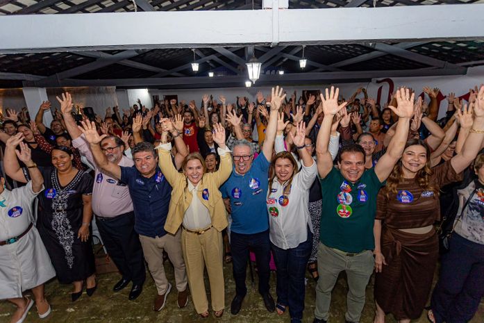 Uma noite marcada por fé, comunhão e esperança reuniu quase mil pessoas na Casa Nezinho, em Arapiraca