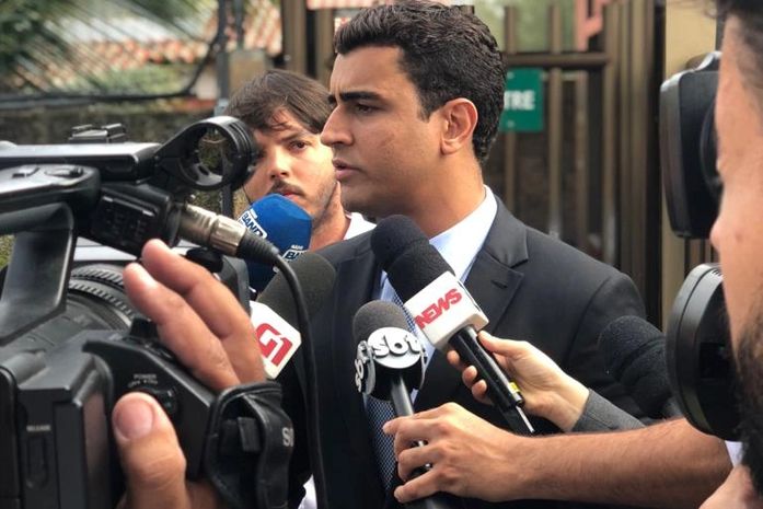 Bolsonaro cancelou várias agendas, mas recebeu JHC, pré-candidato à Presidência da Câmara