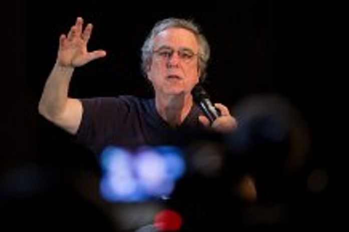 Filme "O Fim e os Meios" traz debate sobre política brasileira