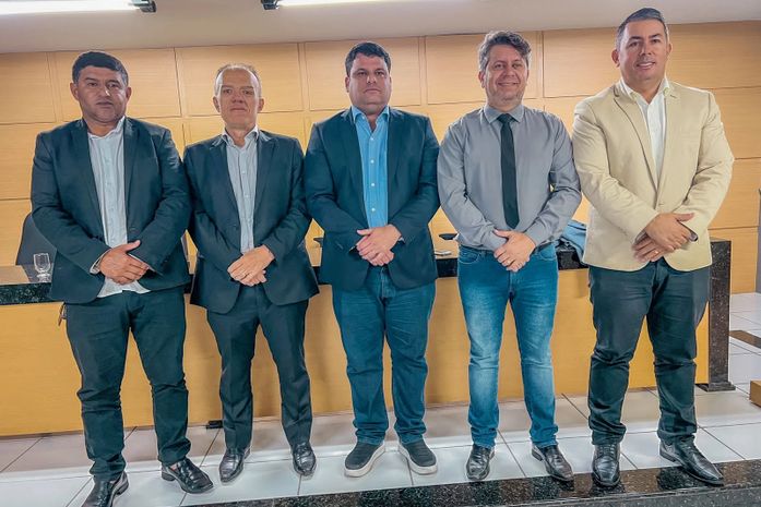 Câmara de Arapiraca cumpre decisão do TJ e elege nova Mesa Diretoria para o biênio 2023-24