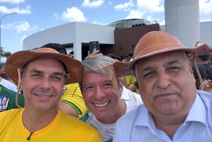 Cabo Bebeto destaca força de Arapiraca em motociata de Flávio Bolsonaro e Alfredo Gaspar: "O Nordeste é a solução"