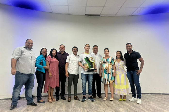 Secretaria de Educação premia estudantes miguelenses destaques em Matemática