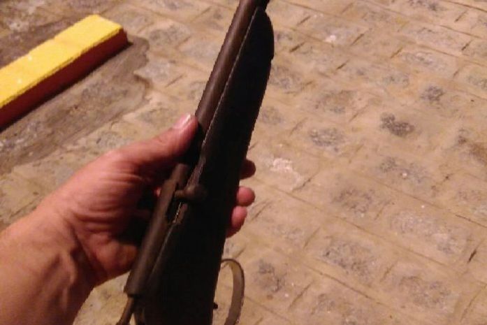 Espingarda apreendida com o acusado