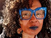 
O blog desta preta ativista, Arísia Barros, tem  230 MIL acessos, em 48 horas. É mole ou quer mais?!
