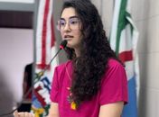 Teca Nelma aprova lei que exige profissionais de saúde em escolas públicas e privadas de Maceió