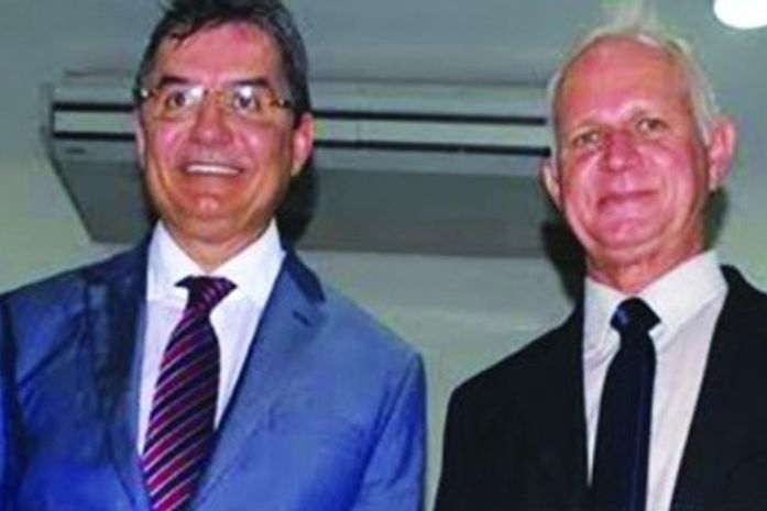 Flávio Almeida da Silva Júnior e Clayton Farias Pinto, prefeito e vice da cidade de Pão de Açúcar