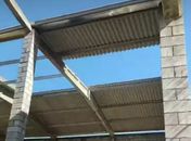 Trabalhador morre ao cair do telhado de galpão na parte alta de Maceió