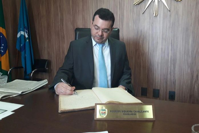 Rodrigo Siqueira Cavalcante.