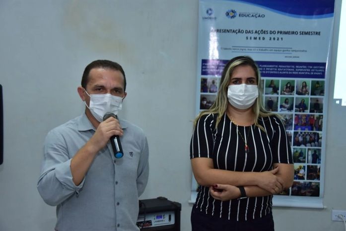 Diretores e coordenadores discutem aprendizado de alunos da rede municipal de ensino
