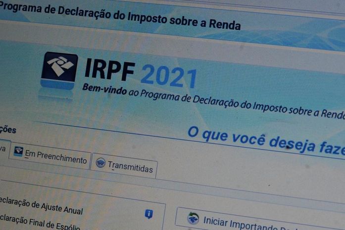 Guedes anuncia que faixa de isenção do IR passará para R$ 2,5 mil