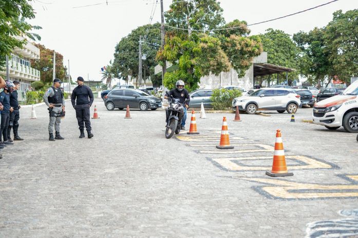 Agentes da Guarda e Segurança Municipal de Traipu recebem treinamento da Rocam para patrulhas com novas motocicletas 