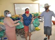 Em mais uma remessa, Educação de Anadia entrega cerca de 3 mil kits de gêneros alimentícios