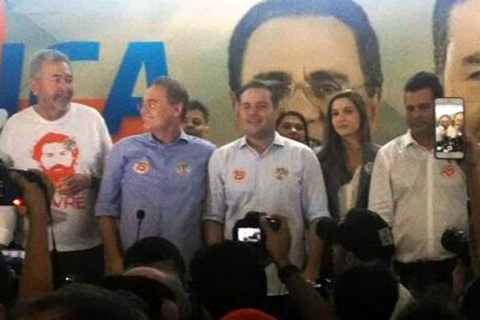 Entre Paulão “Lula livre” e ex-ministro, Renan Calheiros critica Temer