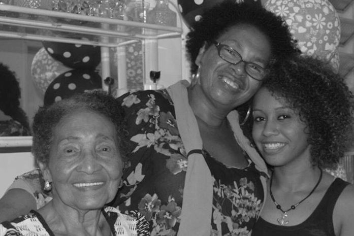 Eu tenho em mim, minha mãe, minha filha e tantas outras mulheres do mundo.