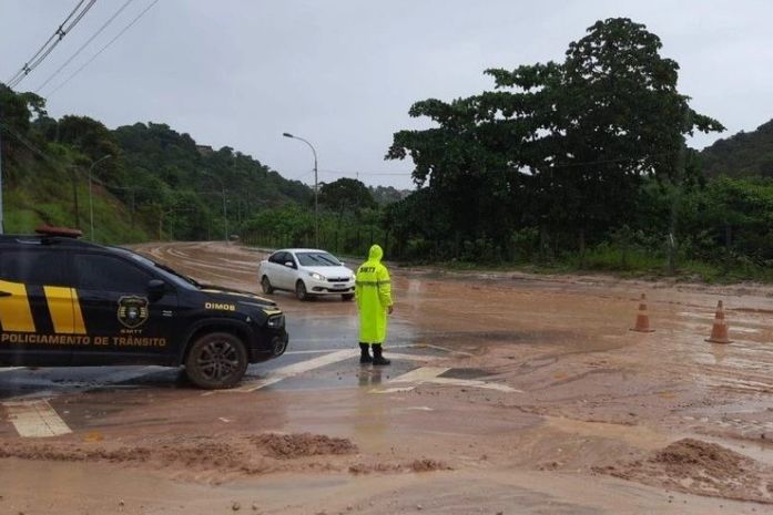 Avenida Pierre Chalita