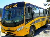 Ônibus escolar