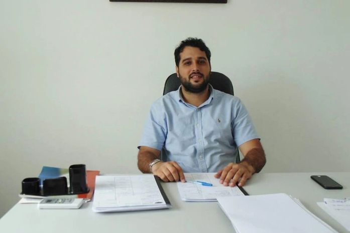 Prefeito Arthur Freitas realiza pagamento do 13º salário dos servidores ativos e inativos de Santana do Mundaú