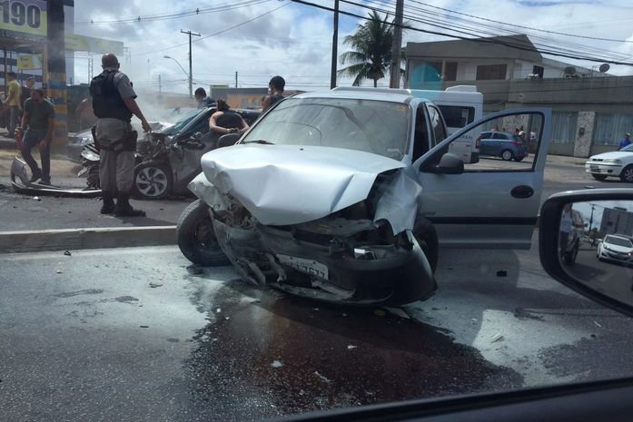 Os políticos, os mortos no trânsito e o Radar Eletrônico