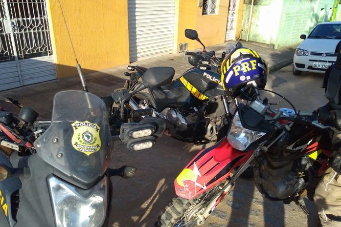 PRF prende condutor por adulterar identificação de veículo
