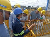 Alunos da UFAL conhecem instalações da Agreste Saneamento